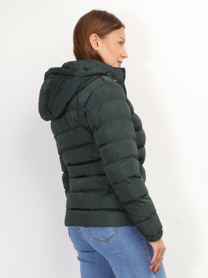 Doudoune matelassée avec capuche