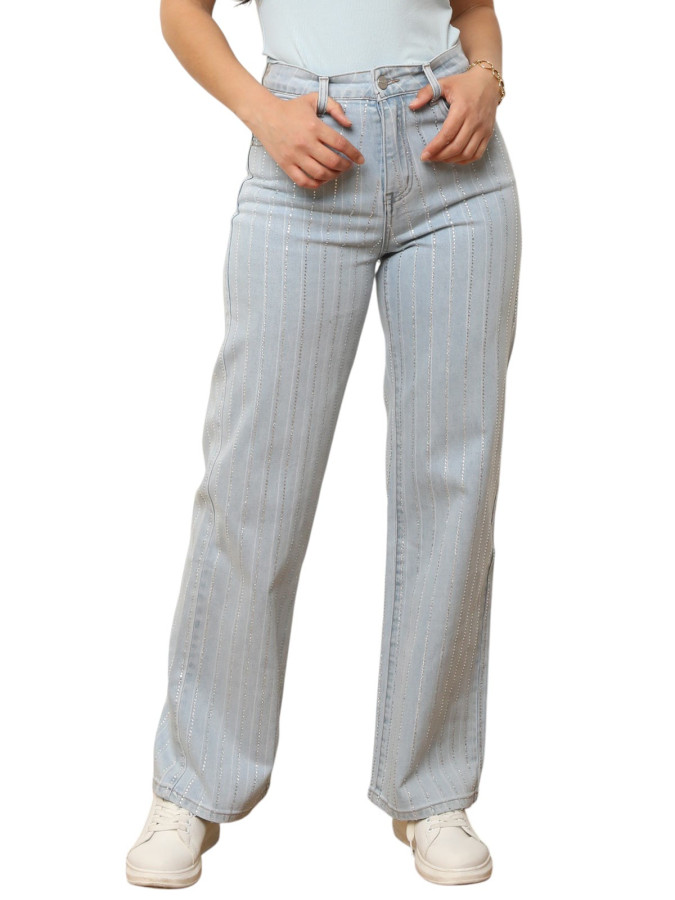 Jean large bleu clair à strass