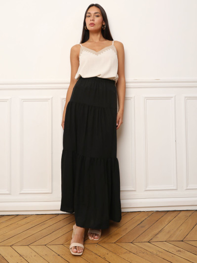 Top à bretelles et motifs brodés