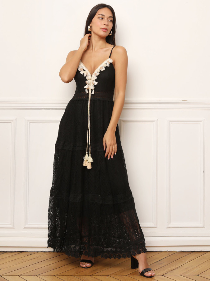 Robe longue à pompons en dentelle
