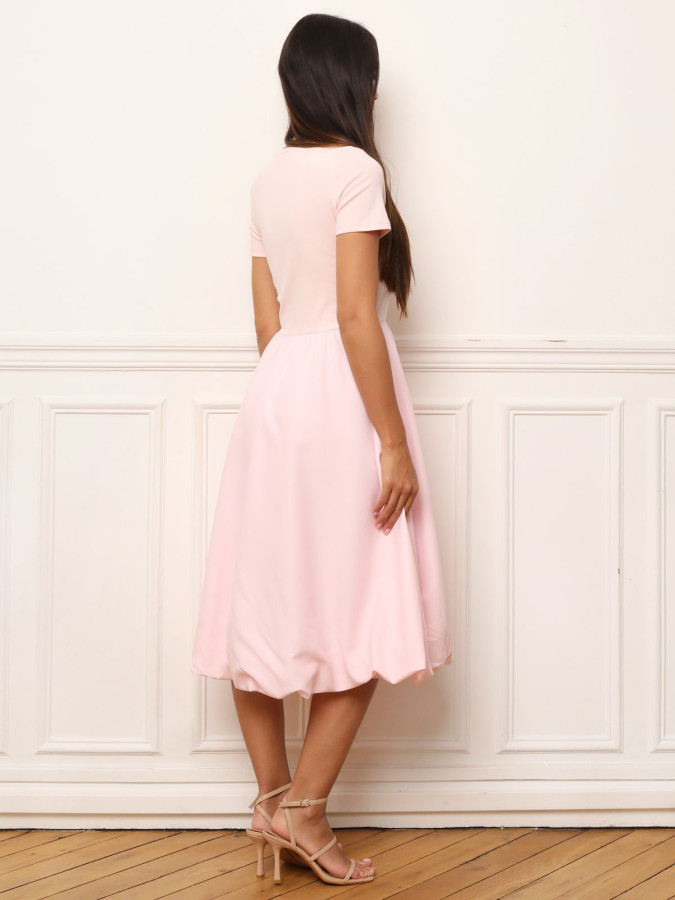 Robe mi-longue rose effet boule
