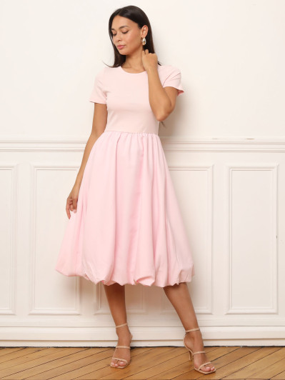 Robe mi-longue rose effet boule