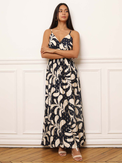 Robe longue imprimée bleue à détails dorés