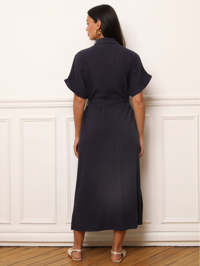 Robe chemise longue à ceinture