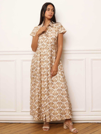 Robe chemise jaune à motifs et détails dorés