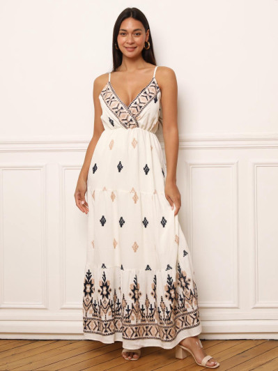 Robe longue à bretelles et motifs brodés