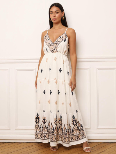 Robe longue à bretelles et motifs brodés
