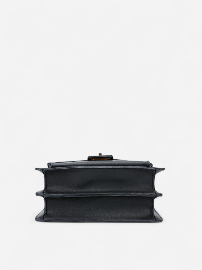 Sac à main noir style cartable effet croco