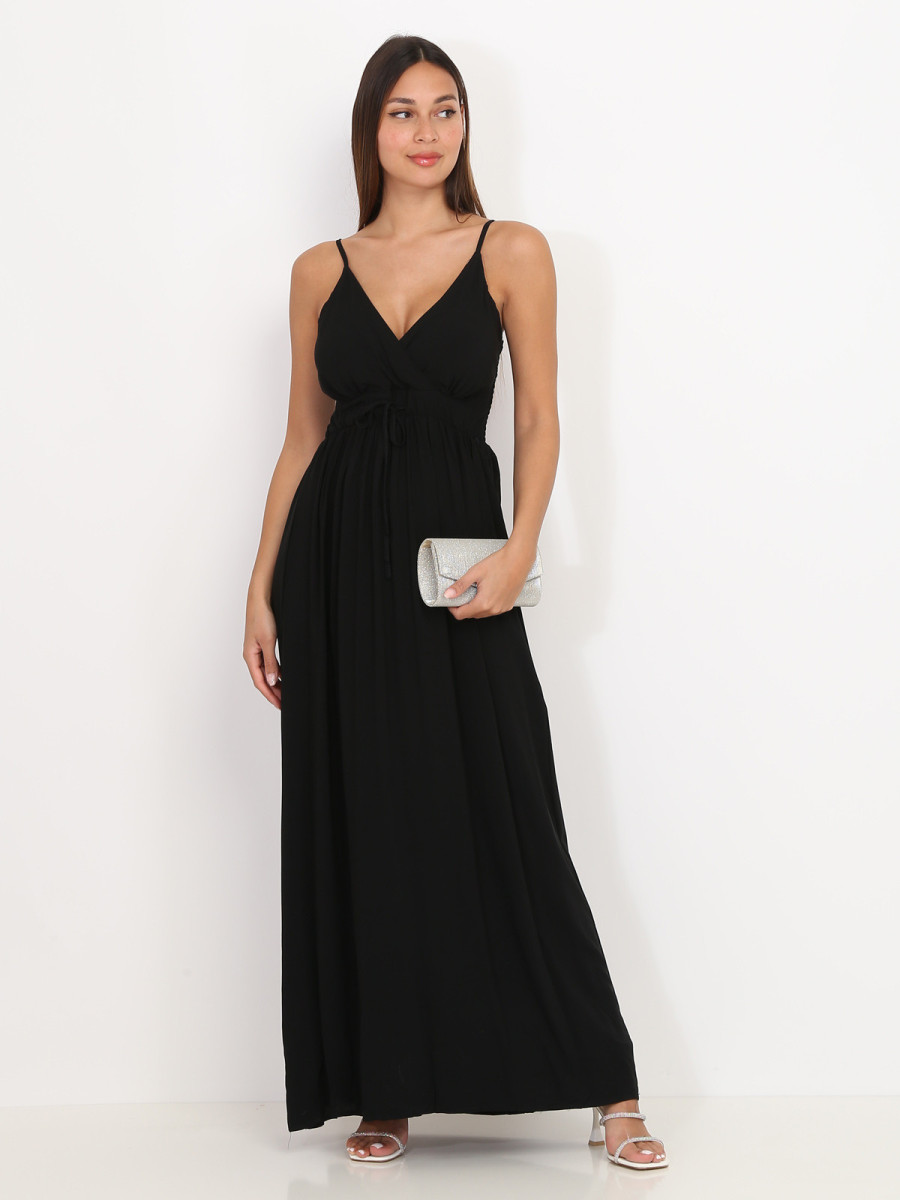 Robe longue cache coeur noire