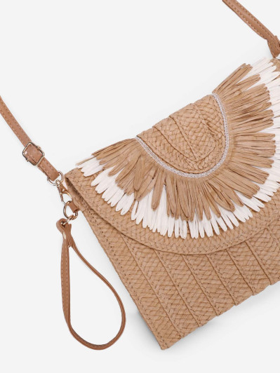 Pochette taupe en raphia tressé et à franges