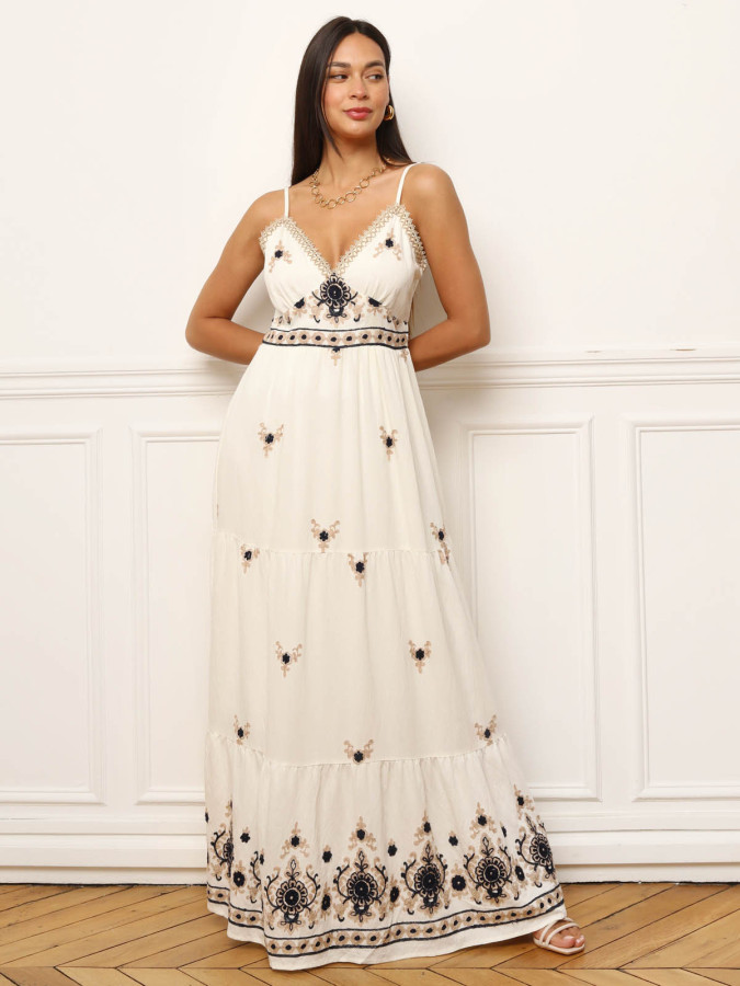 Robe longue bleue à motifs bohèmes