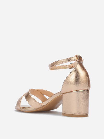 Sandales rose gold à talon et brides croisées – Tendance et féminines | La Modeuse