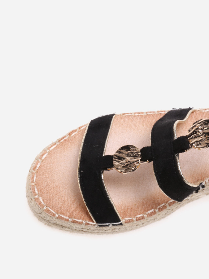 Sandales noires à brides en suédine et détail métallisé