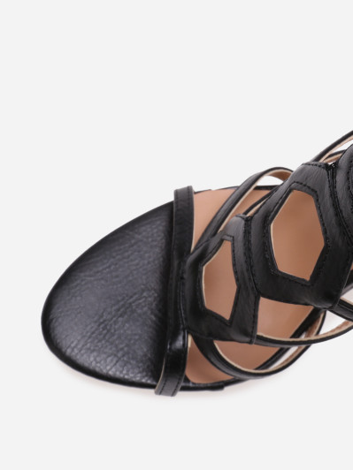 Sandales ajourées à talons noires