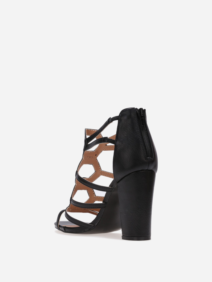 Sandales ajourées à talons noires
