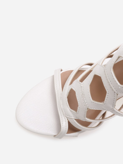 Sandales ajourées à talons blanches