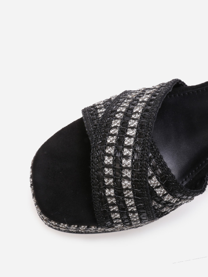 Sandales compensées à strass et brides croisées noires