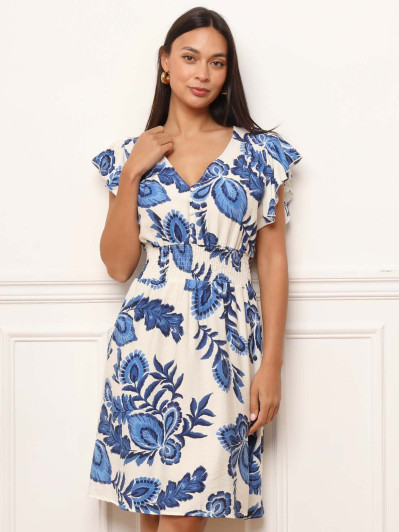 Robe bleue à motifs et manches volantées