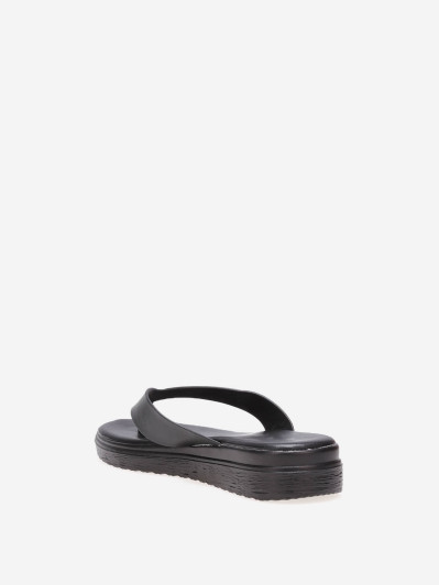 Tongs noires avec plateforme compensée