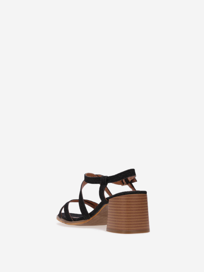 Sandales à talon avec brides en denim noir