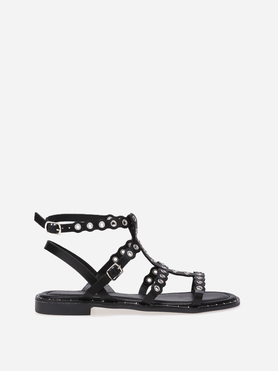 Sandales noires cloutées avec brides à œillets