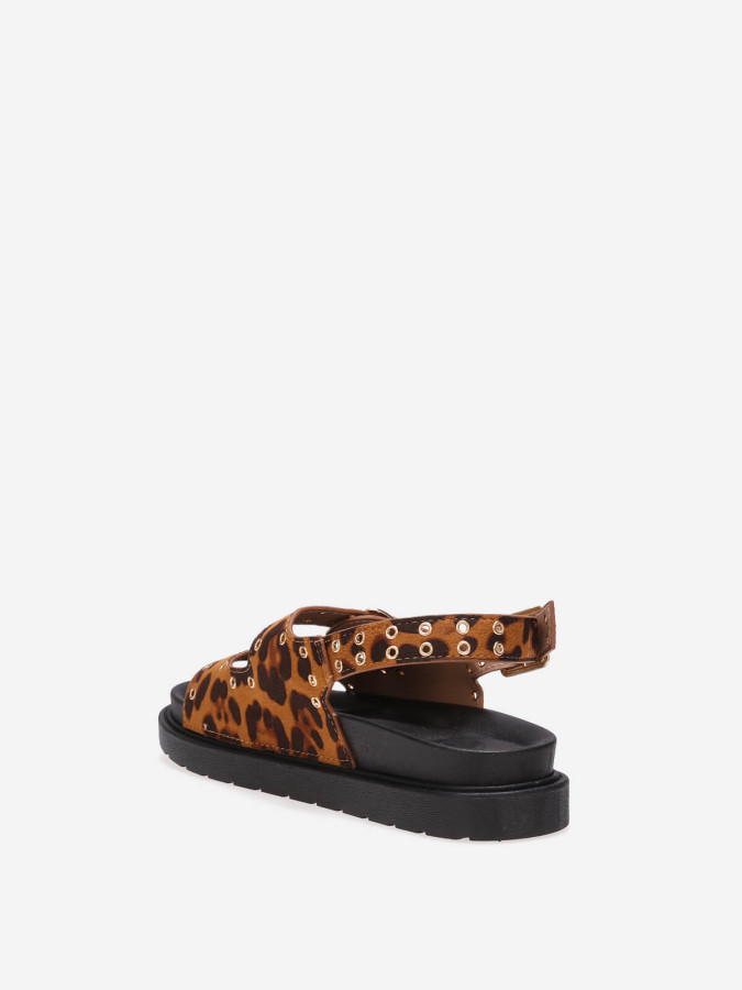 Sandales léopard à boucles et œillets métalliques