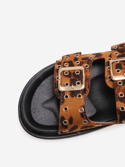 Sandales léopard à boucles et œillets métalliques