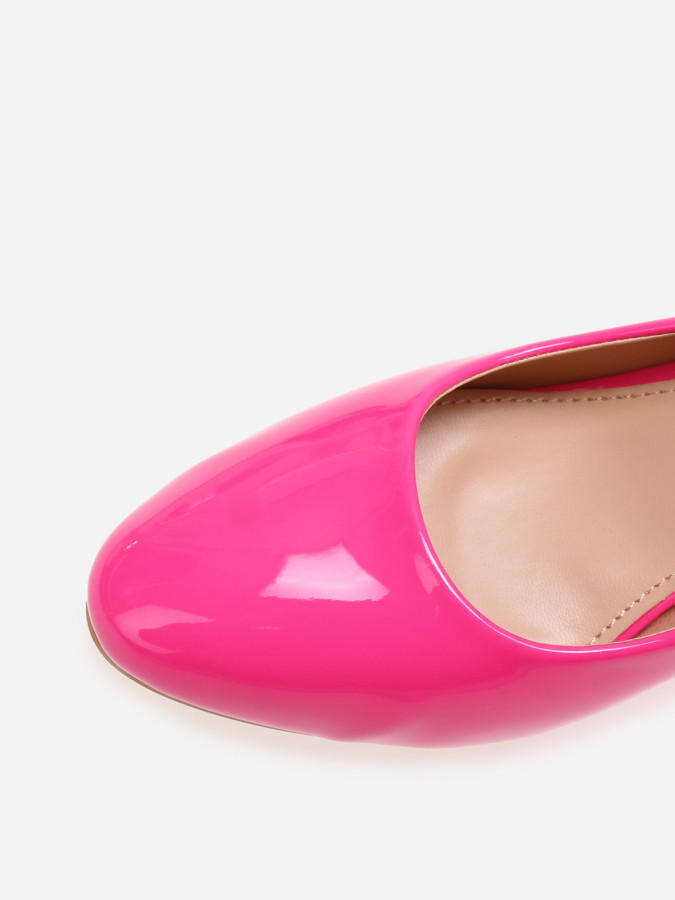 Escarpins fuchsia vernis à talon carré