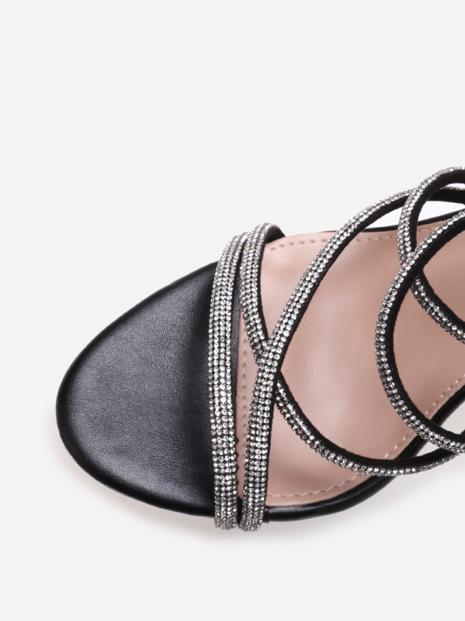 Sandales à talon noires et brides entrecroisées à strass