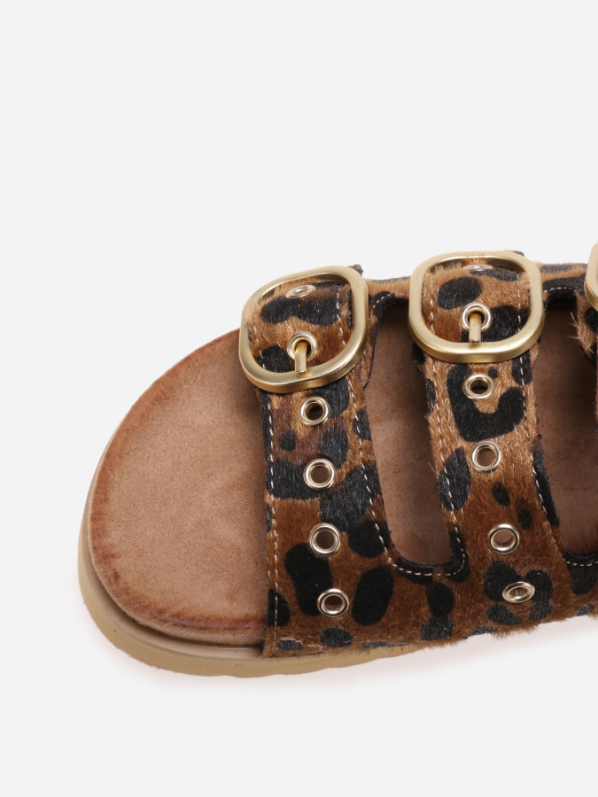 Sandales avec brides à œillets léopard