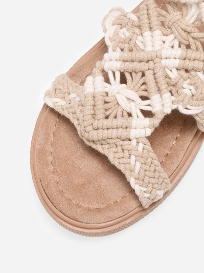 Sandales taupe à plateforme et brides tressées
