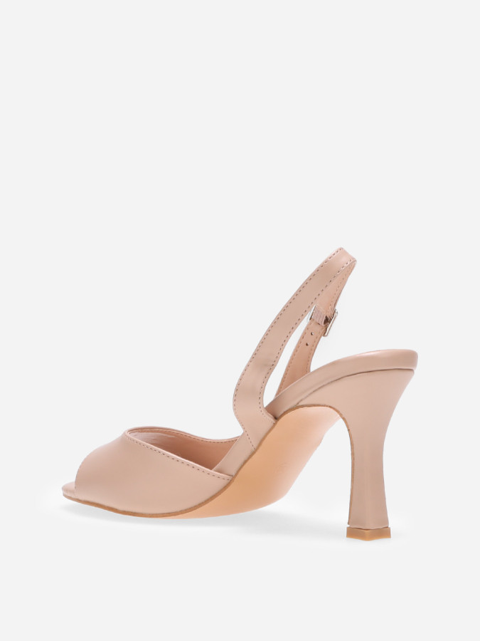Sandales slingback asymétriques à talon fin