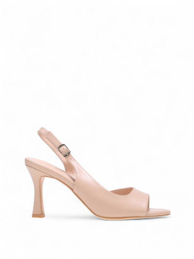 Sandales slingback asymétriques à talon fin