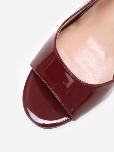 Sandales slingback bordeaux asymétriques et vernies