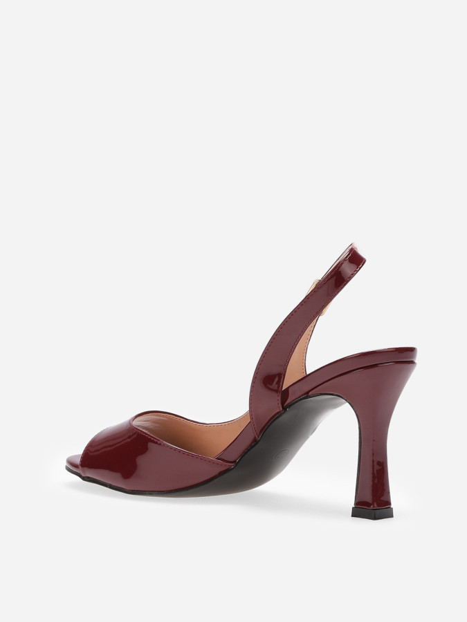 Sandales slingback bordeaux asymétriques et vernies