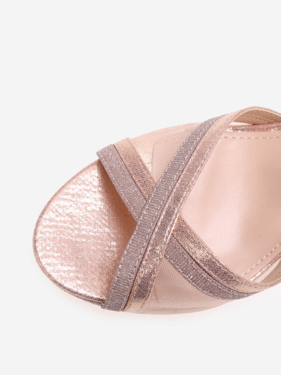 Sandales dorées rose à paillettes et brides croisées en résille