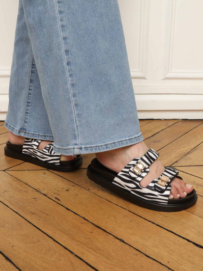 Mules zébrées en simili avec brides à scratch