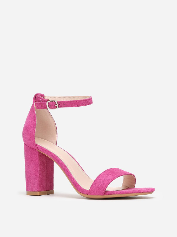 Sandales violettes à brides et talon carré