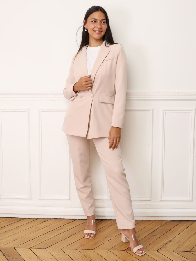 Ensemble tailleur droit nude