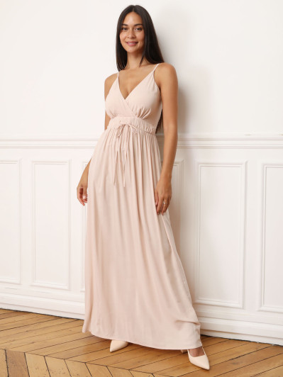 Robe beige longue cache coeur