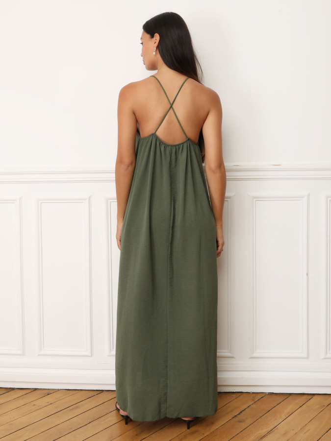 Robe kaki à bretelles fendue sur les côtés