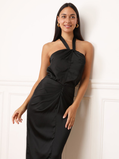 Robe satinée froncée à col noué