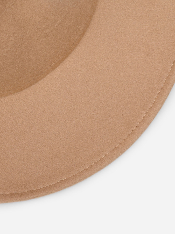 Chapeau en feutrine taupe