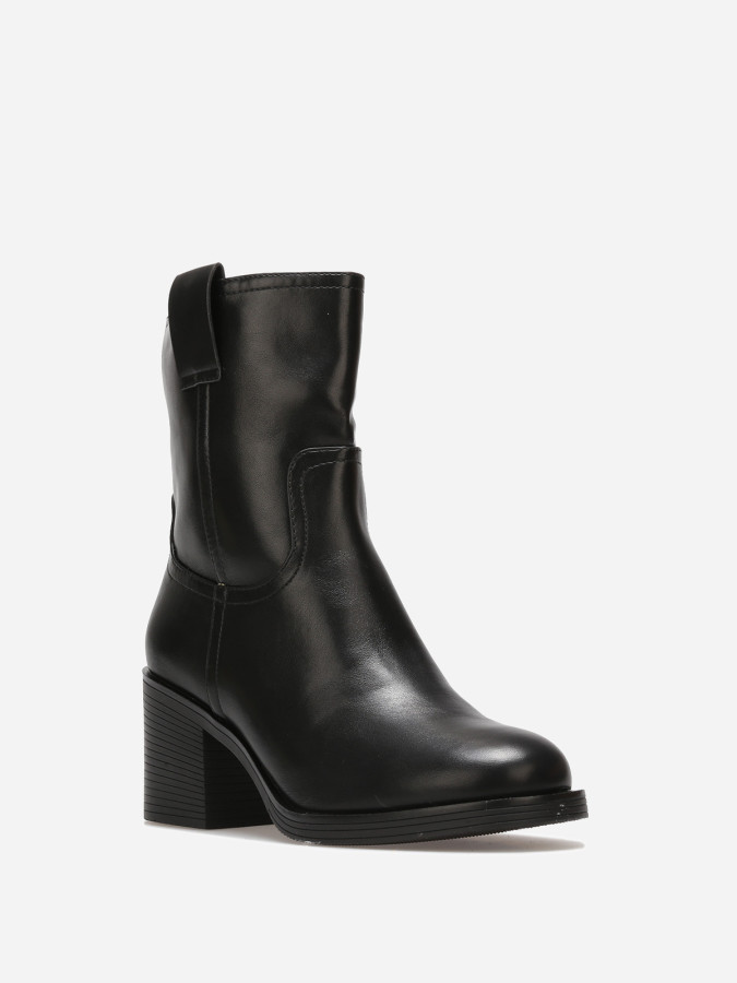 Bottines zippées noires à talon bloc