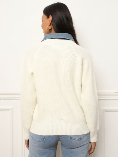 Pull côtelé blanc avec col chemise en denim