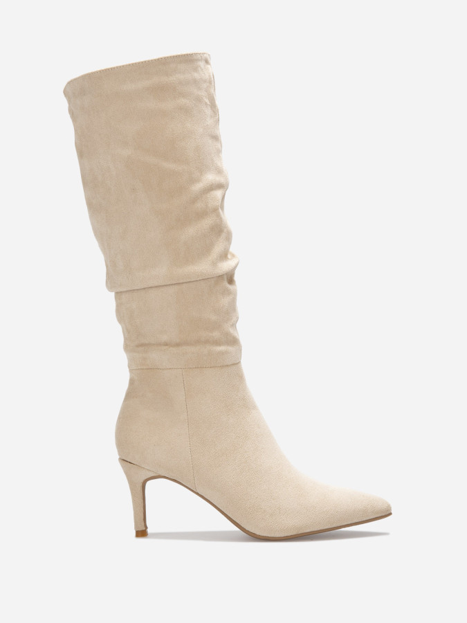 Bottes plissée en suédine beige à talon aiguille