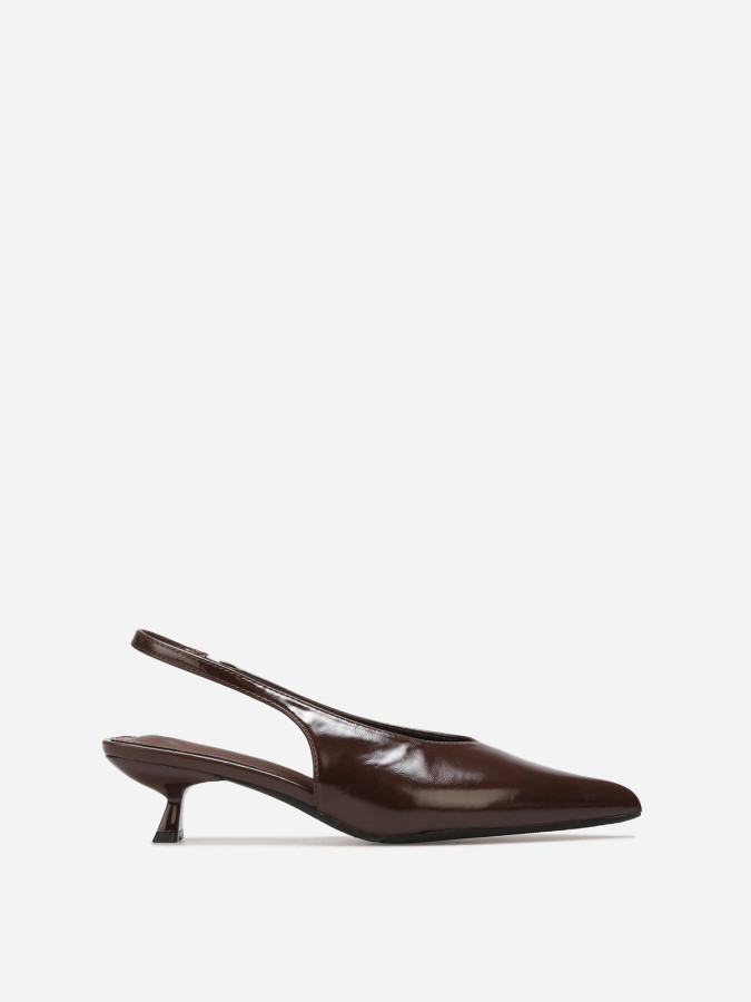 Escarpins marron "almond shoes" à petit talon