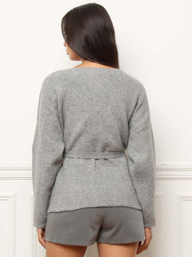 Pull cache-coeur gris avec ceinture