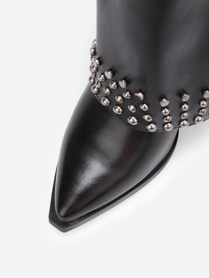 Bottes santiags noires guêtres à clous