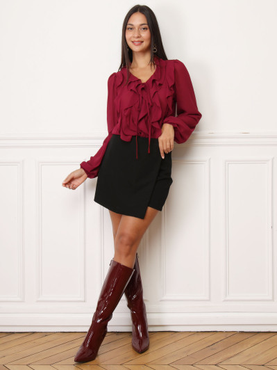 Jupe-short portefeuille noire à bouton